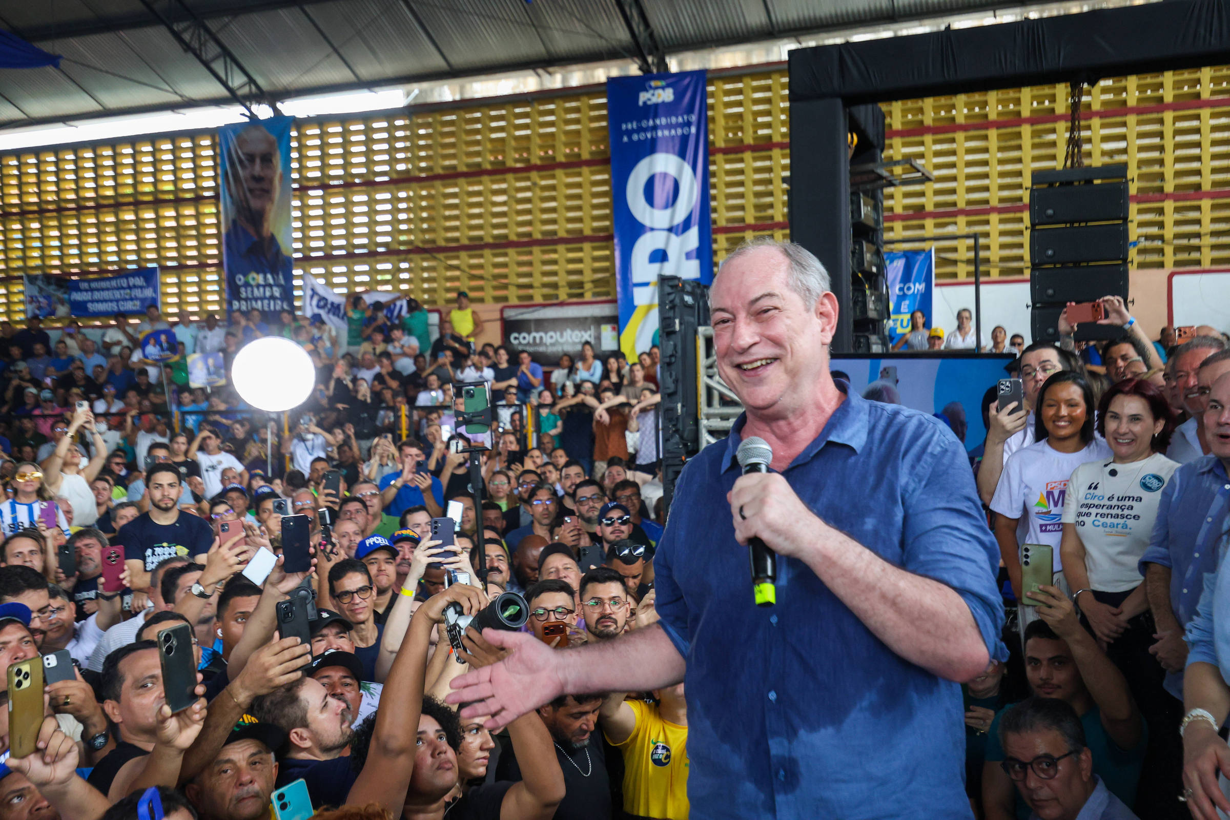 Ciro Gomes é condenado por violência política de gênero por ofensas contra ex-senadora