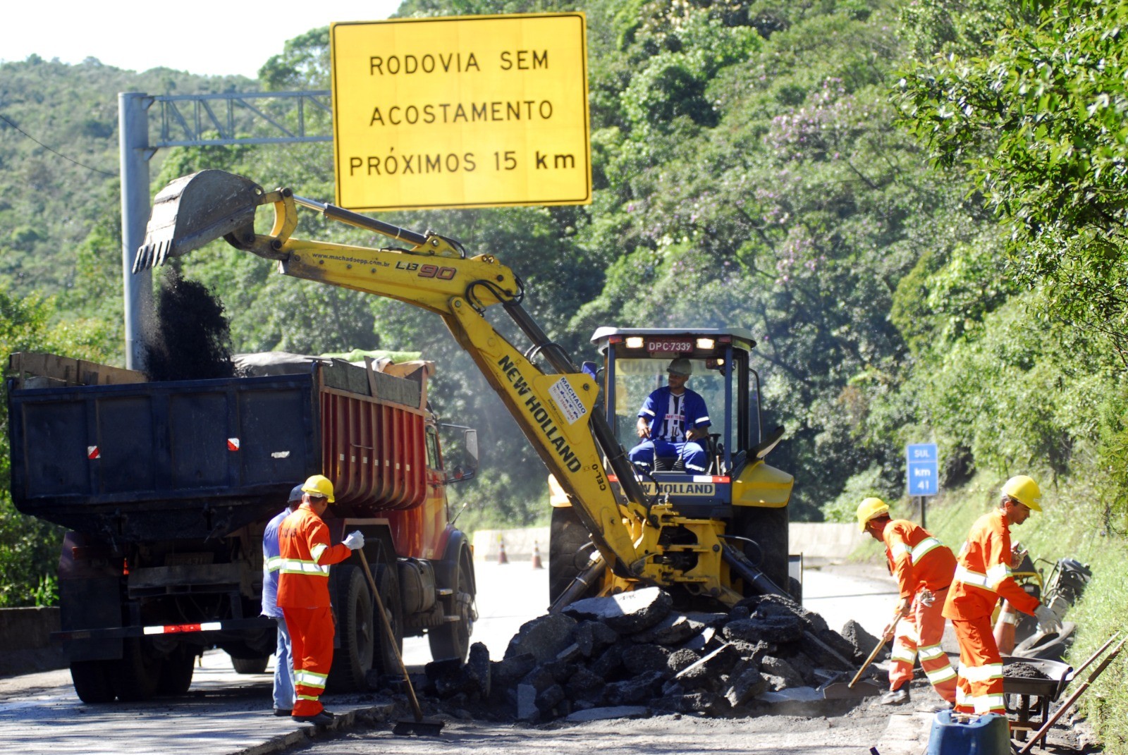 Bloqueios no Sistema Anchieta-Imigrantes mudam subida e descida da serra durante a semana