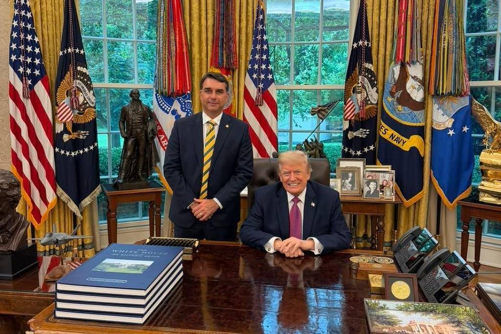Flávio se encontra com Trump e diz ter pedido para classificar PCC e CV como terroristas