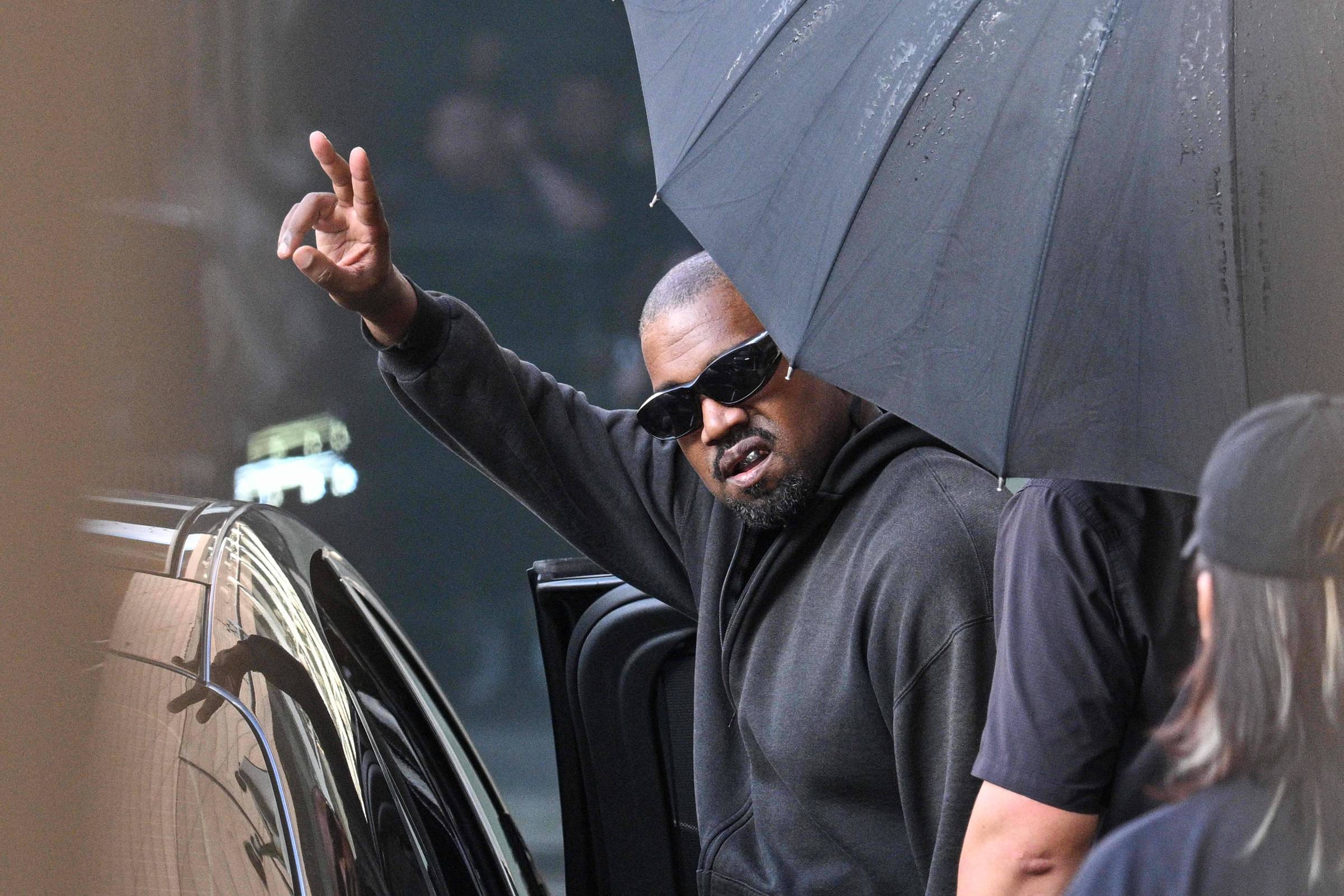 Kanye West fará megashow na Turquia após ser barrado em outros países europeus