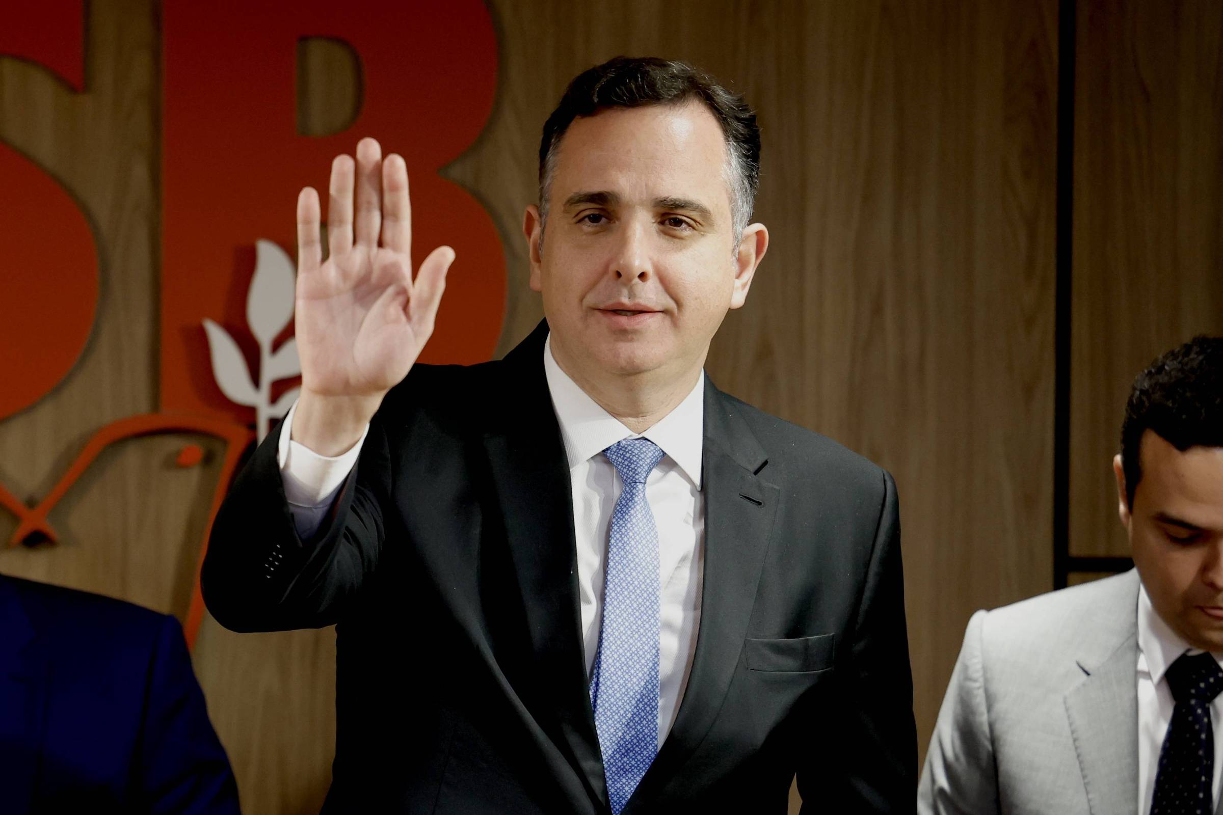 Pacheco diz que não disputará o Governo de Minas e anuncia saída da política