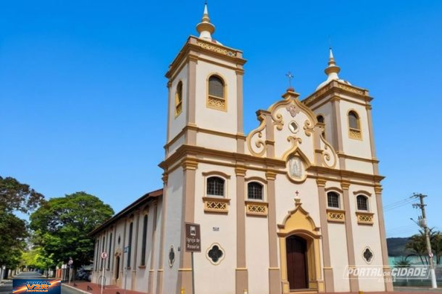 Atibaia abre comemorações de 361 anos com tradicional homenagem à Mãe Rainha