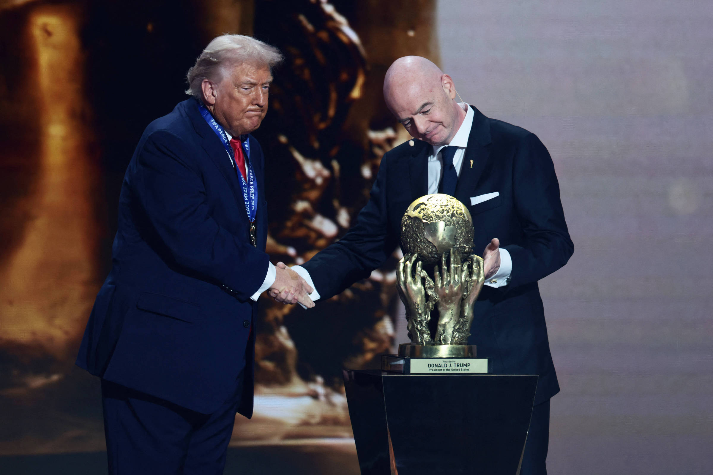 Federação da Noruega recorre ao Comitê de Ética da Fifa contra prêmio da paz entregue a Trump
