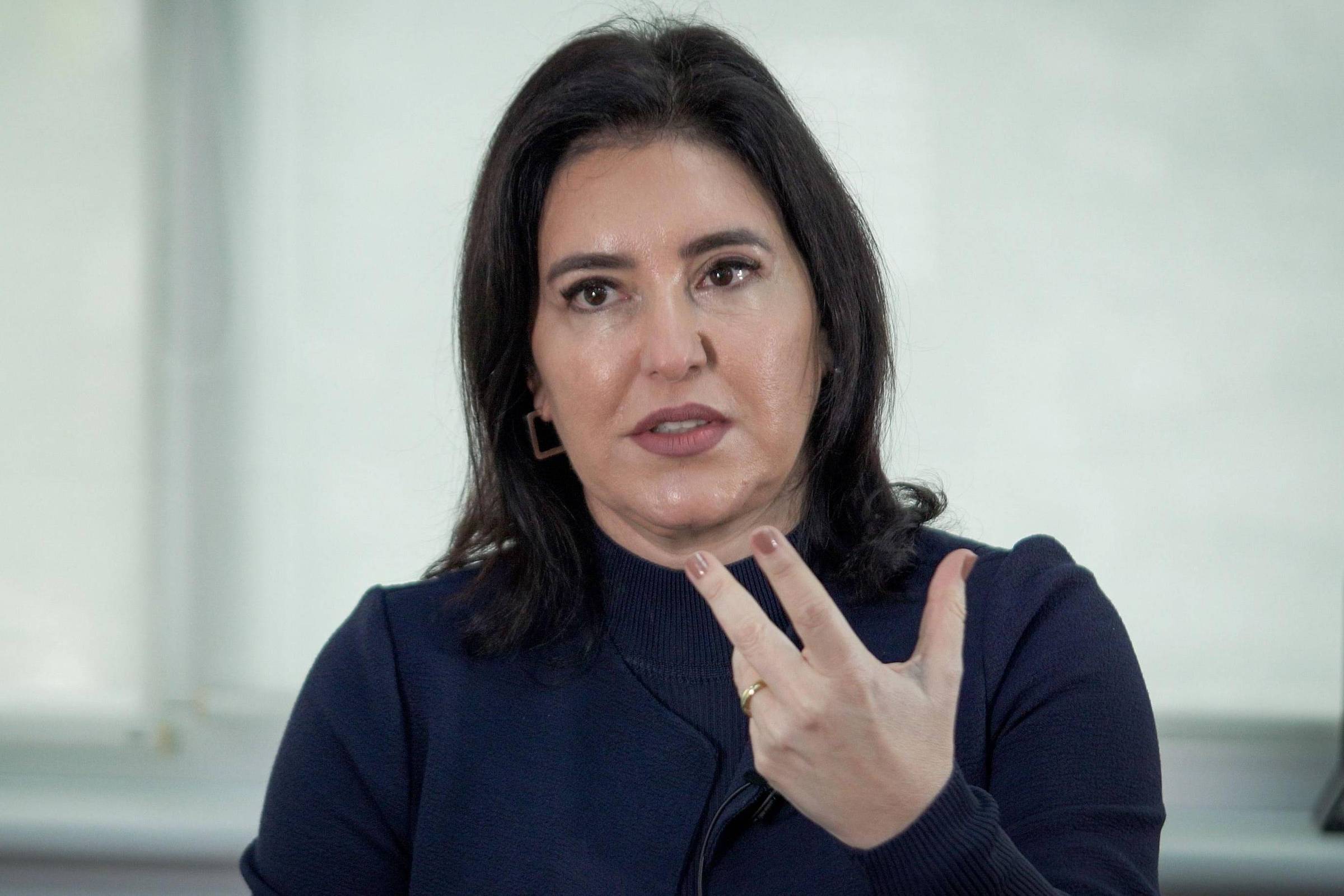 'A pátria dos Bolsonaro não é a brasileira, é a pátria estrangeira', diz Simone Tebet