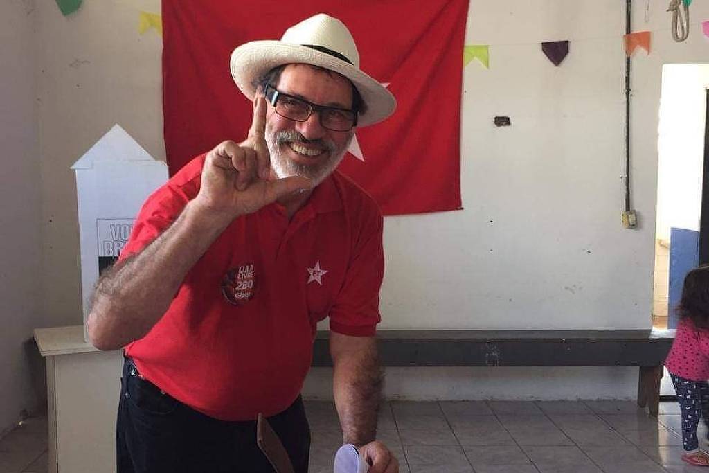 Delúbio posta vídeo em que Lula o abraça em evento em Goiás: 'Somos amigos e companheiros'