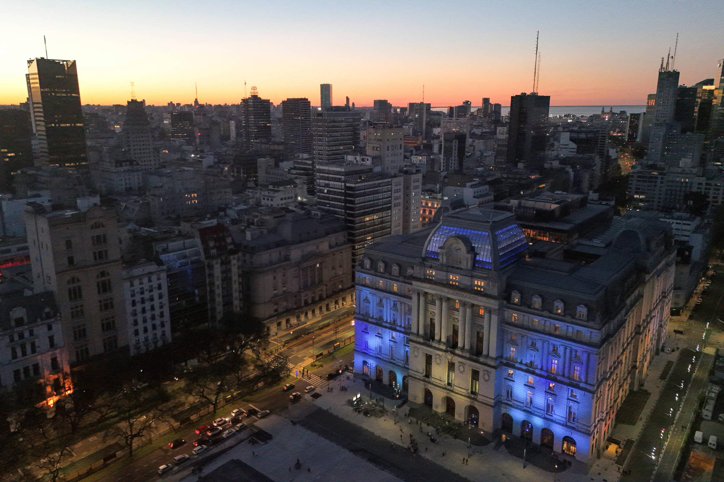 Buenos Aires encanta à primeira vista com abundância de lazer