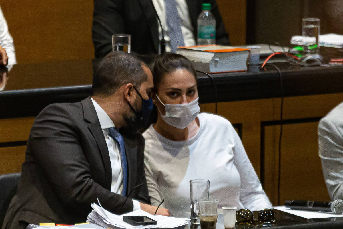 Após perdão a mãe de Henry Borel, deputada apresenta projeto para limitar julgamento por gênero