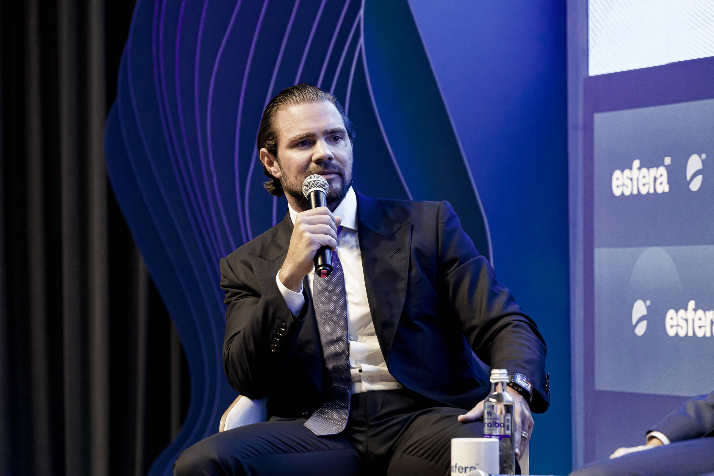 Festas de Daniel Vorcaro tinham mais do que uísque e charuto