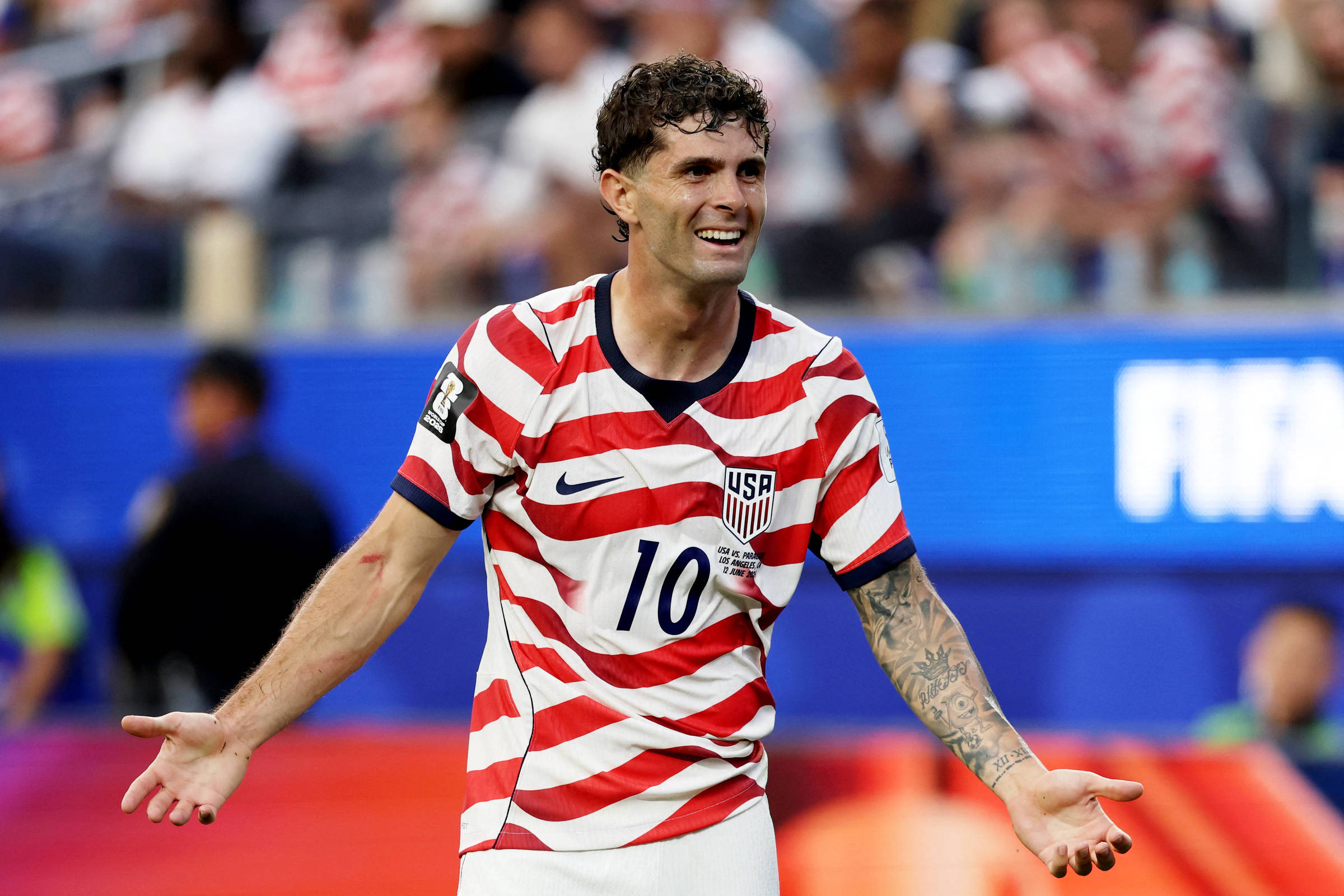 Substituído após pancada, Pulisic, dos EUA, descarta lesão grave