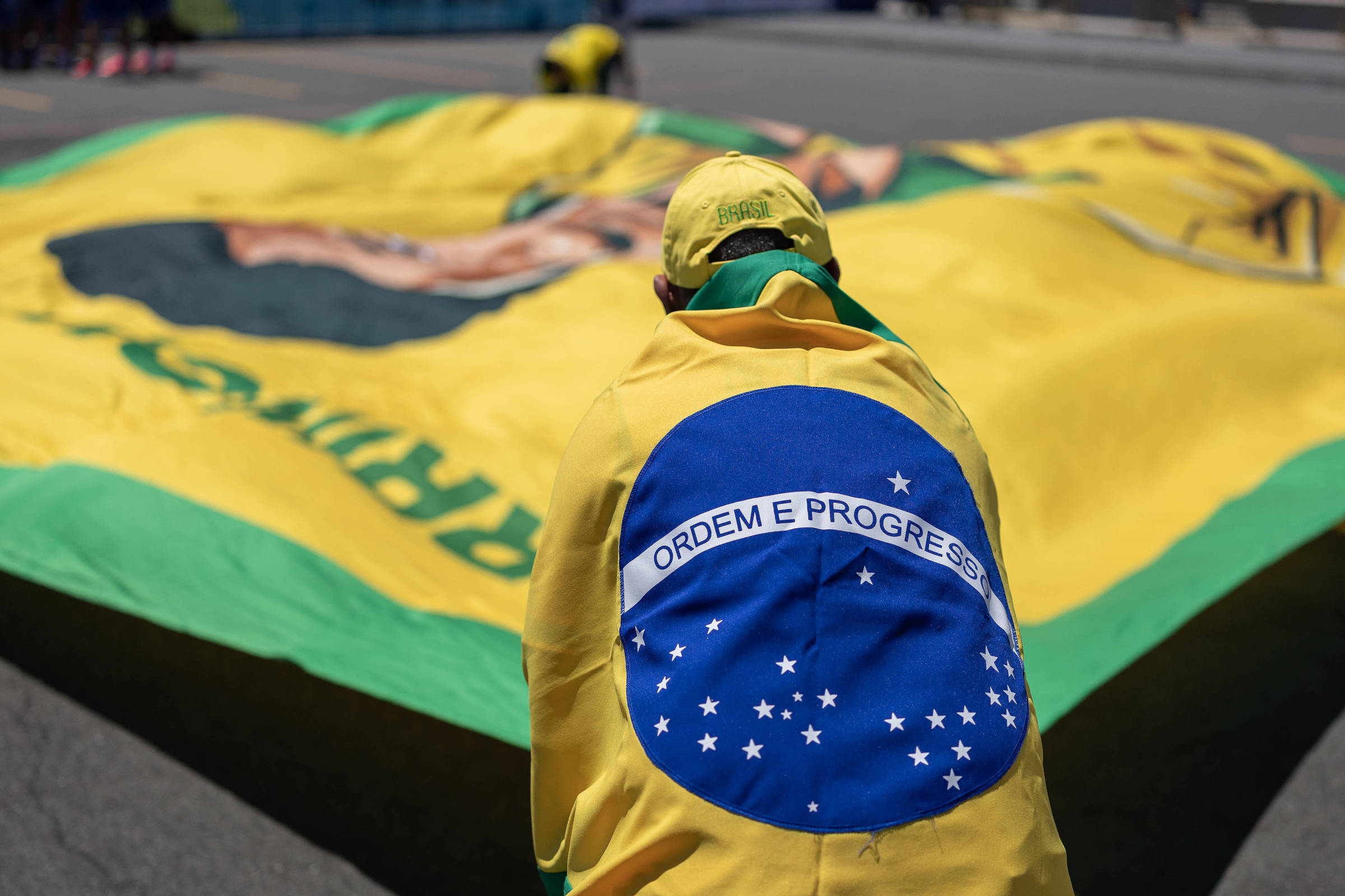 Torcedor brasileiro tenta entrar no estádio de Nova Jersey sem ingresso: 'Deu certo no México'