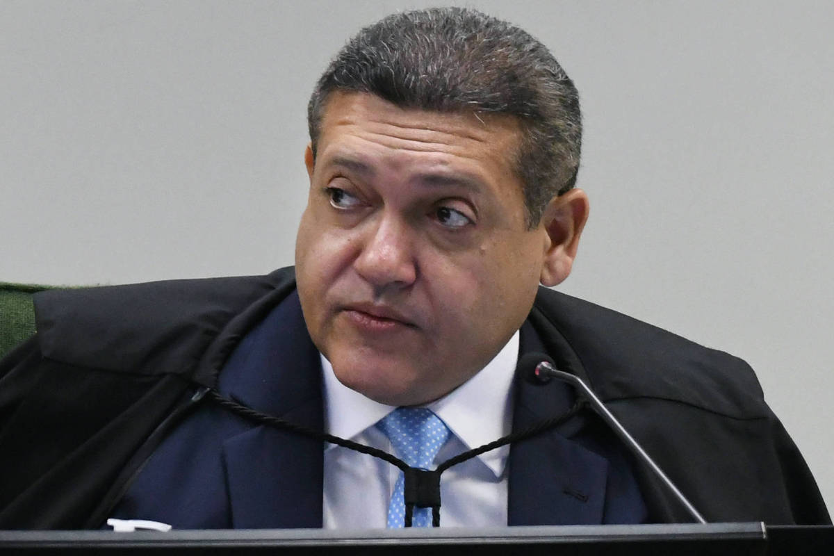 TSE deve garantir lisura sem interferir na eleição