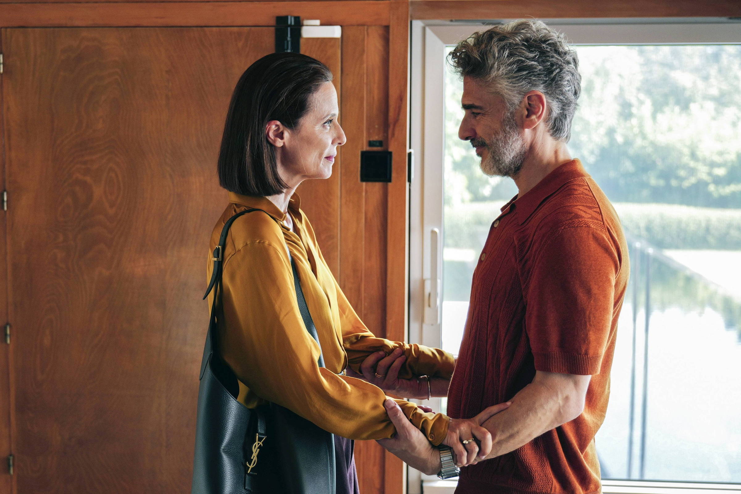 Conheça 8 filmes e séries de autoficção para assistir, como 'Natal Amargo', de Pedro Almodóvar