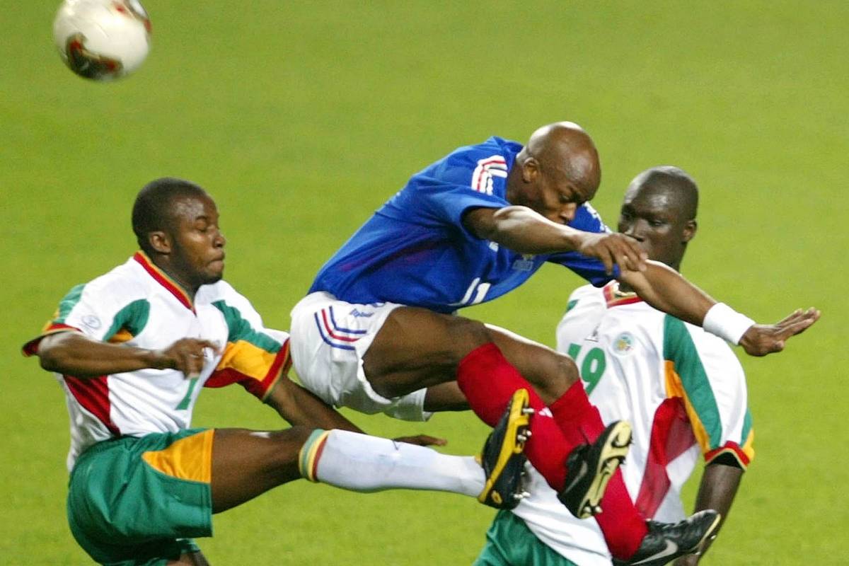 Desconhecimento levou à derrota para Senegal na Copa de 2002, diz atacante francês da época