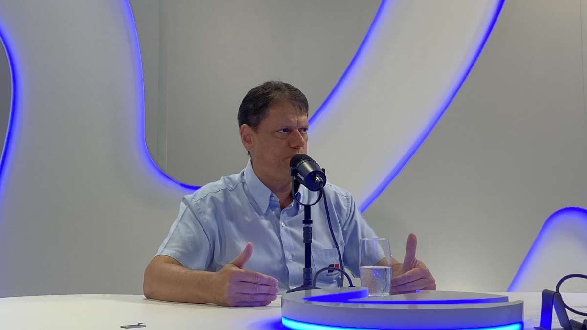 Governador Tarcísio de Freitas cumpre agenda na Baixada Santista e visita sede da VTV SBT