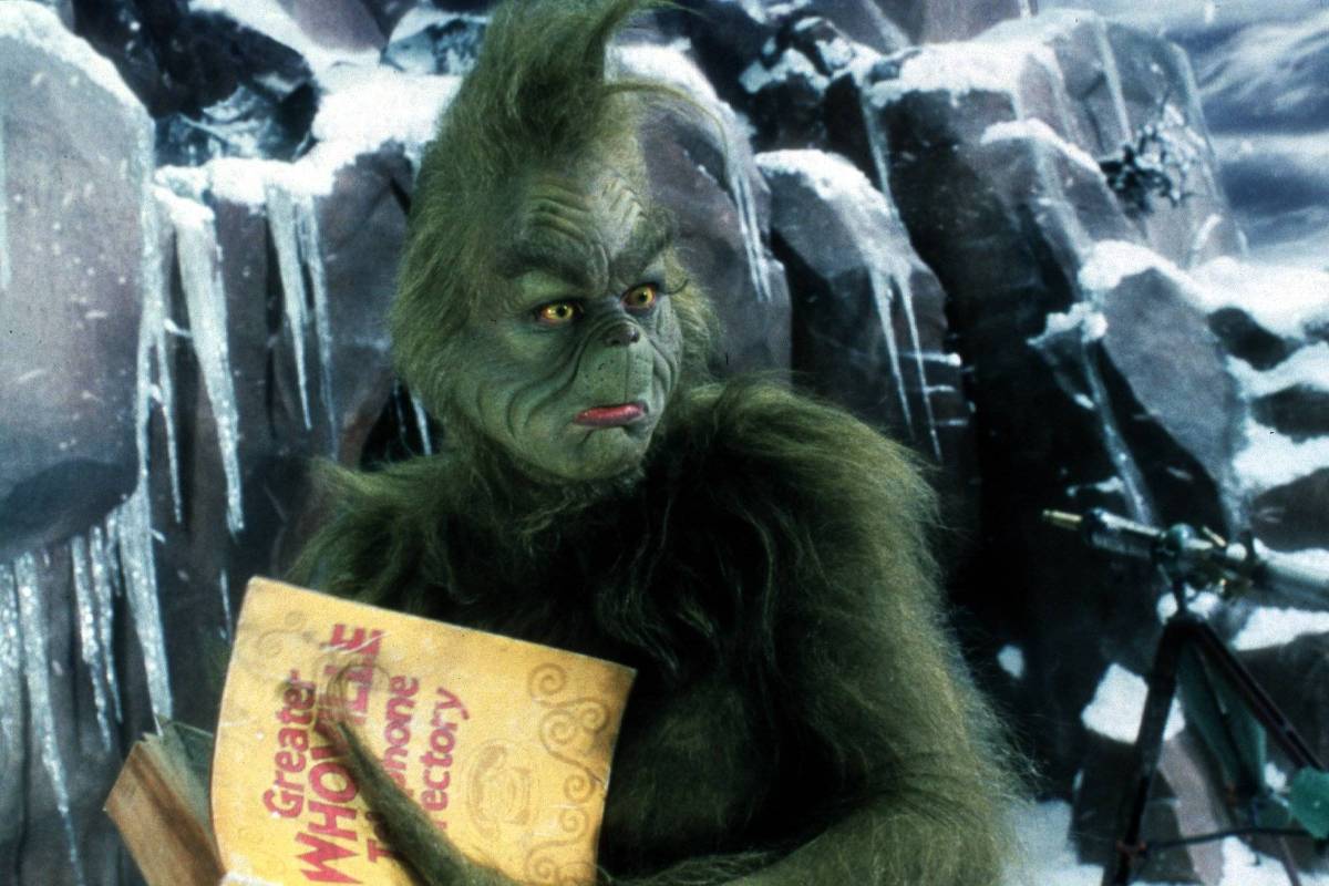 Jim Carrey negocia retorno para sequência do filme natalino 'O Grinch'