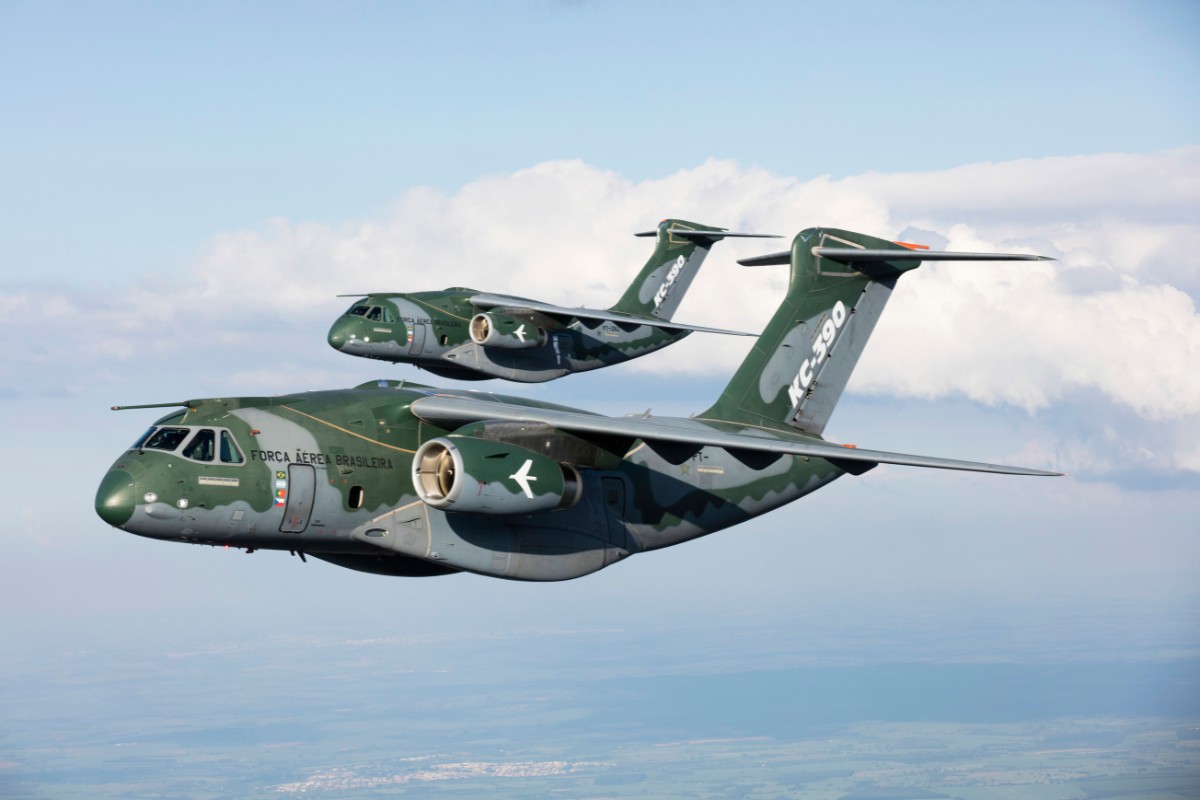 Embraer assina contrato com FAB para suporte da frota de aviões KC-390 Millennium