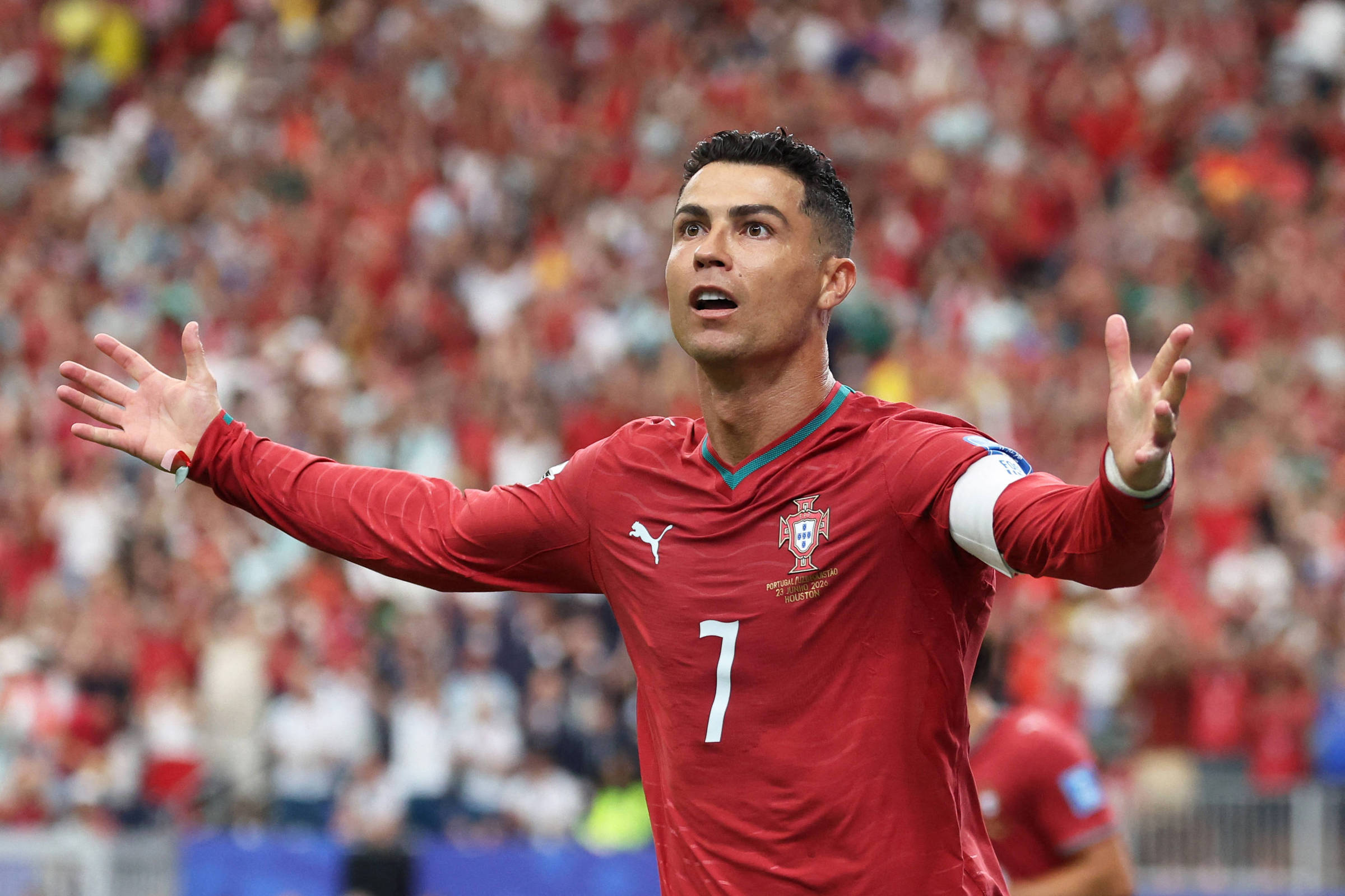 Cristiano Ronaldo faz história e comanda massacre de Portugal sobre o Uzbequistão
