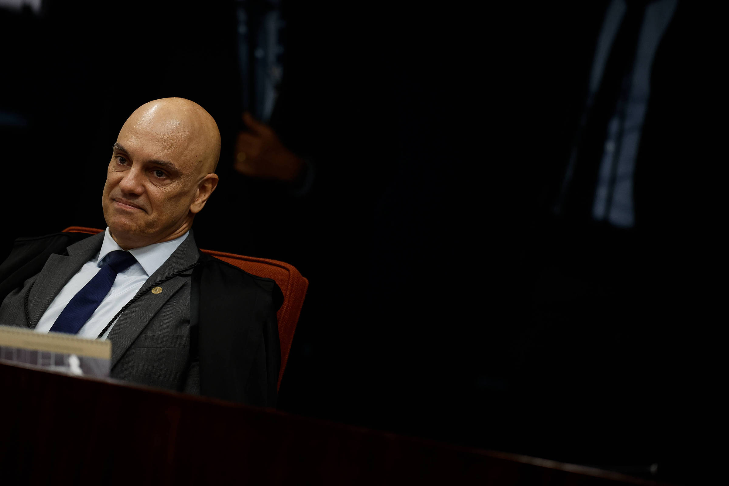 Justiça dos EUA nega julgamento à revelia de Moraes e autoriza AGU em ação de Rumble e Trump Media