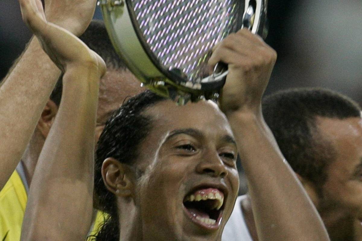 Ronaldinho Gaúcho é autor de mais de 90 músicas e já foi gravado por Iza e Safadão