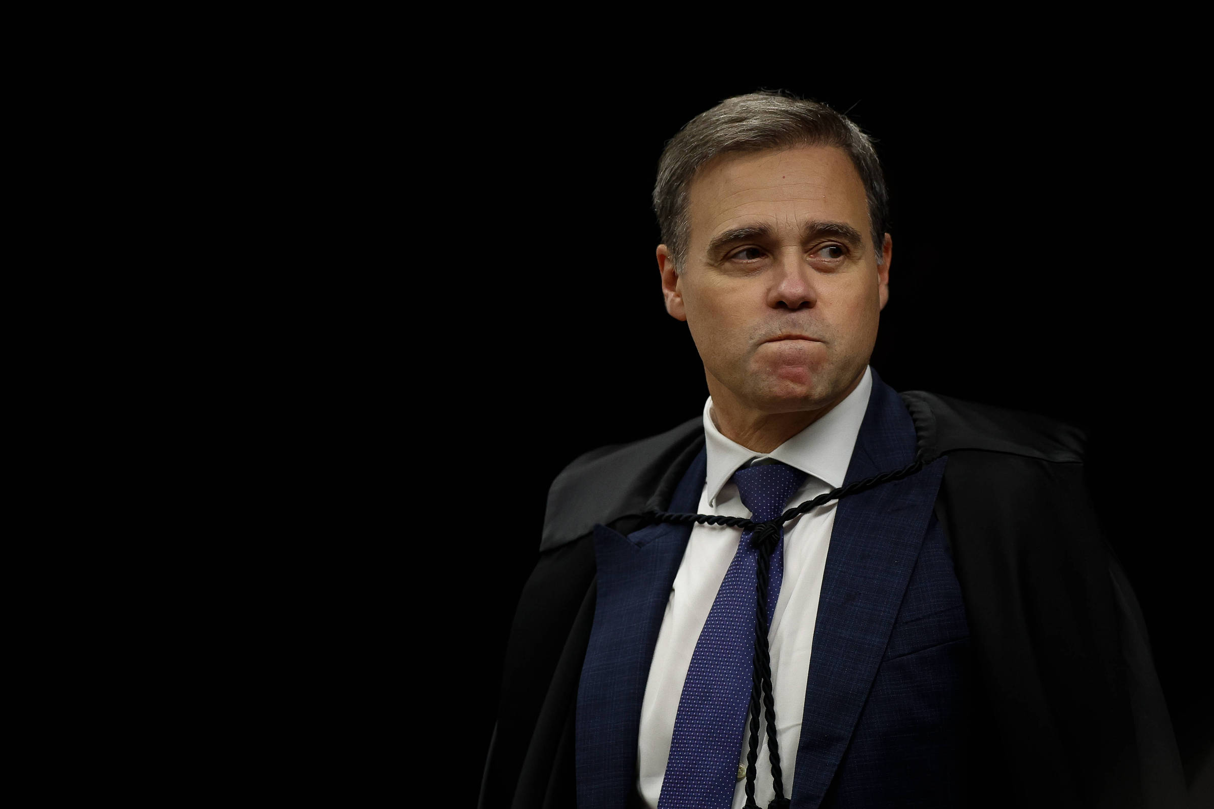Mendonça pede parecer da PGR sobre pedido de investigação no caso 'Dark Horse'