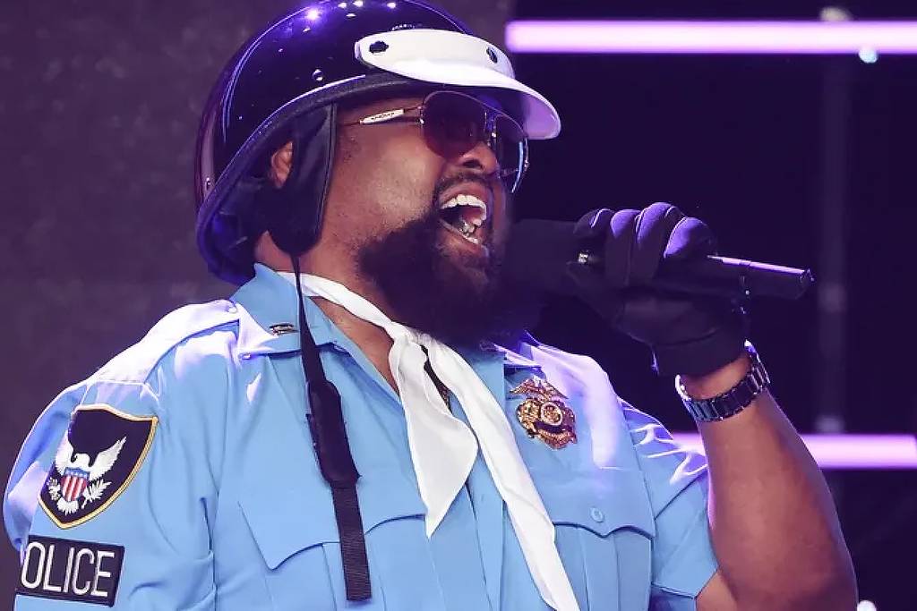 Morre Victor Willis, policial do Village People e autor de 'Y.M.C.A.', aos 74 anos