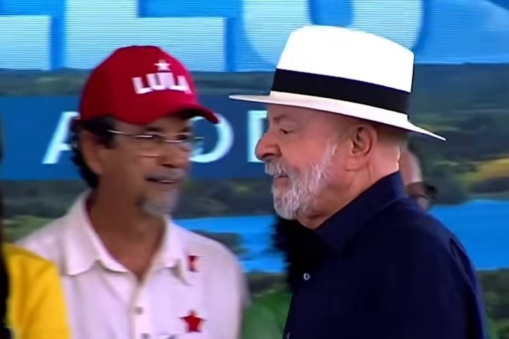 Lula cita veto da lei eleitoral sobre inauguração de obras e ironiza: 'Papagaiada'
