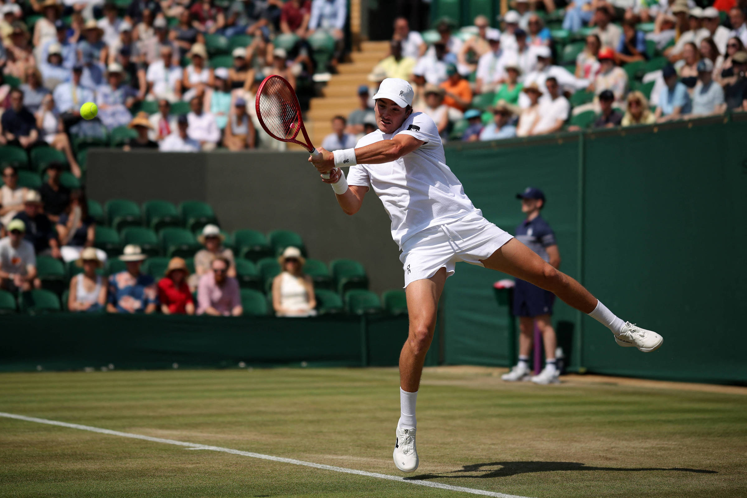 João Fonseca perde para russo e é eliminado em Wimbledon