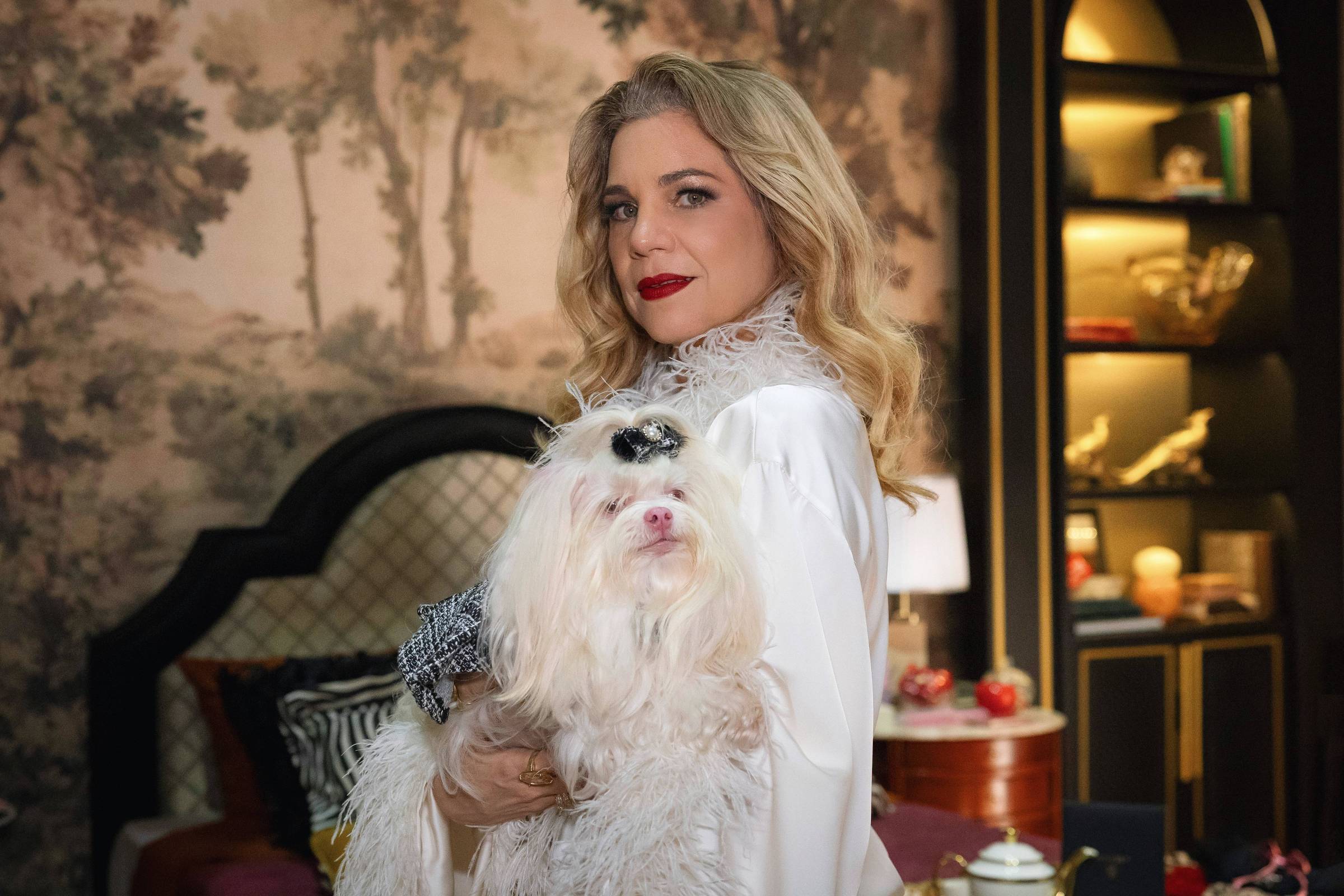 Pilar terá relação 'fogosa, carnal' com personagem de José Loreto em 'Quem Ama Cuida'