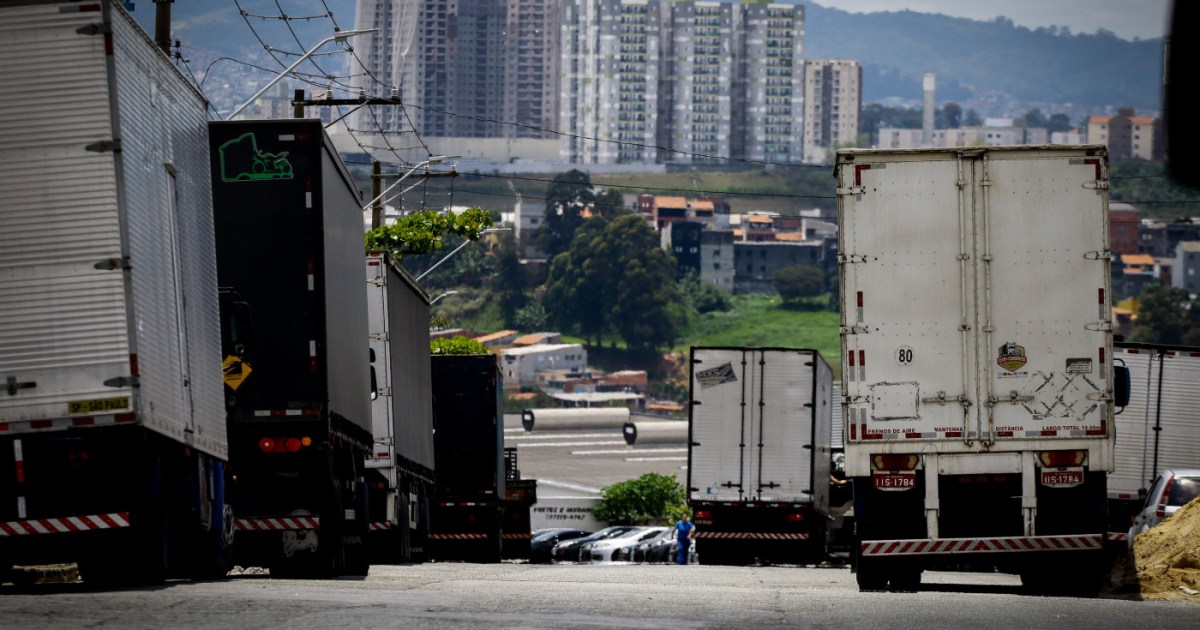 Caminhoneiros ameaçam greve caso Alcolumbre não paute MP do frete