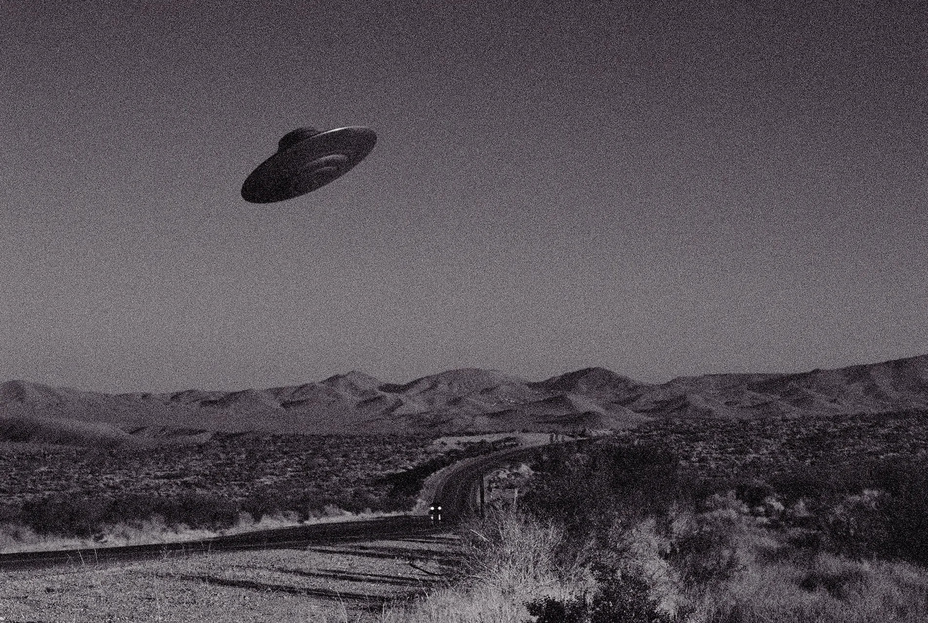 Pesquisador aborda presença alienígena e relatos de curas em palestra sobre Ufologia em Caraguatatuba