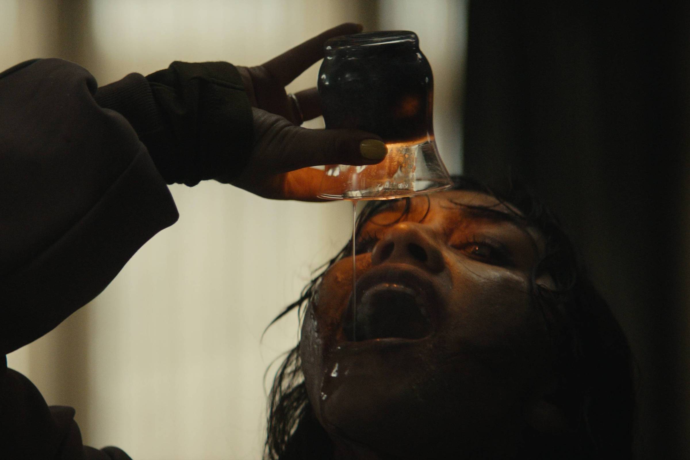 Edifício Rolim recebe experiência de terror inspirada em filme 'A Morte do Demônio'