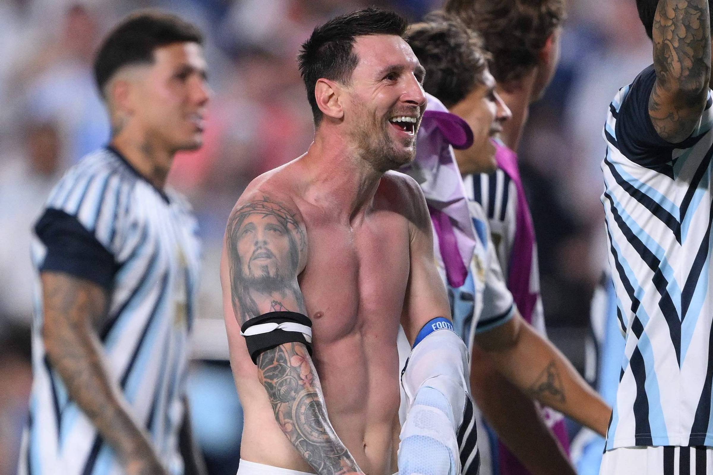 CazéTV fará França x Espanha com exclusividade; Argentina x Inglaterra fica com Globo e SBT