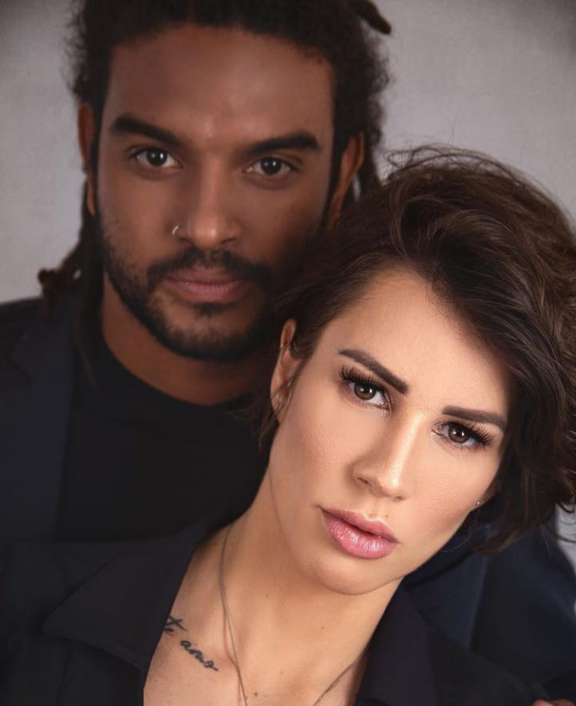Casal de influenciadores do ‘Casamento às Cegas’ muda para Ilhabela em busca de qualidade de vida e segurança