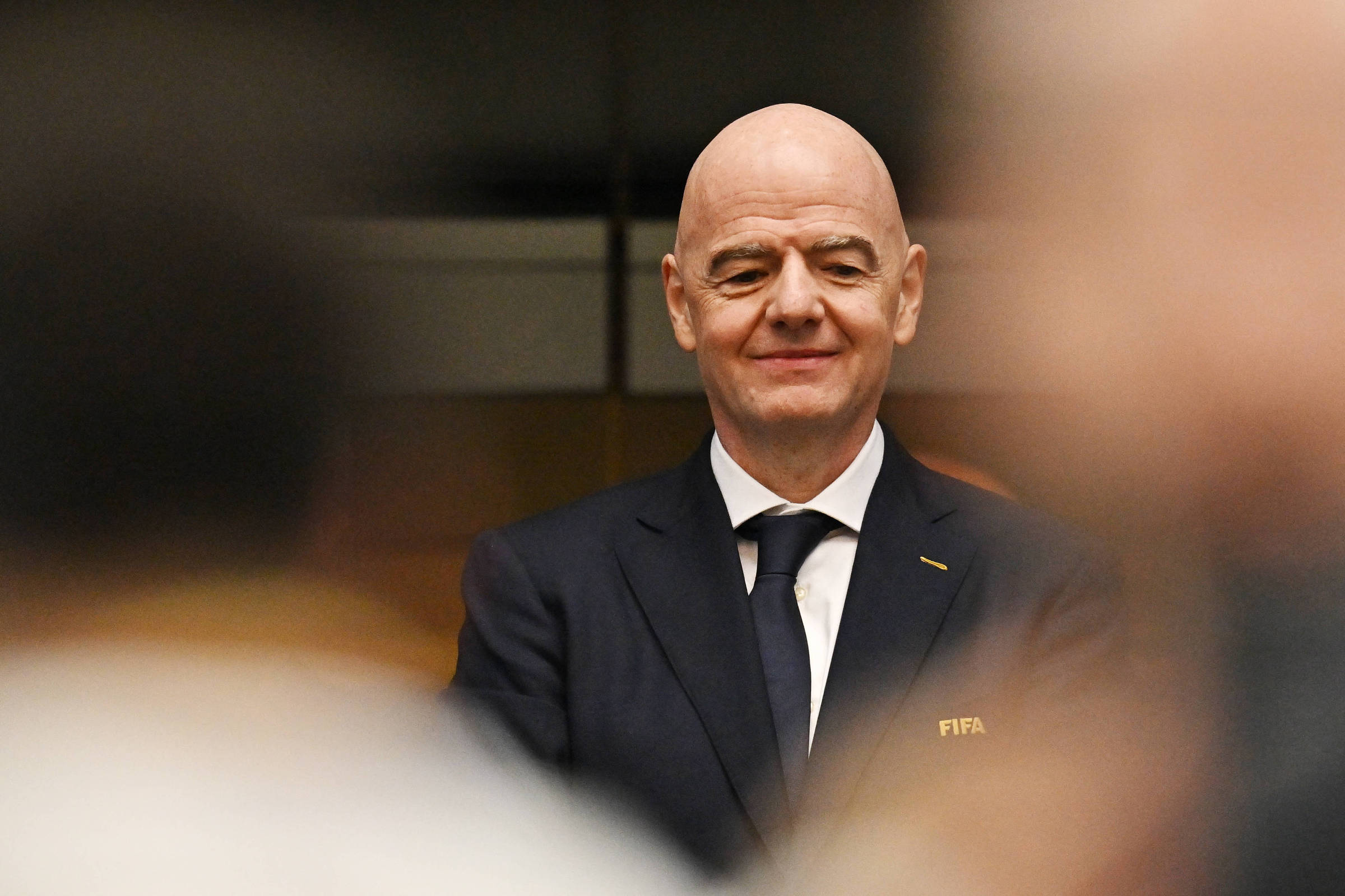 ONG denuncia Infantino ao COI por apoio político a Donald Trump