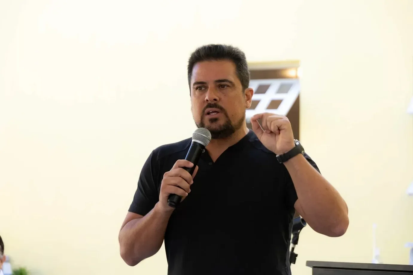 Ex-prefeito Felipe Augusto vira réu acusado de desvio de 2 mil munições em São Sebastião