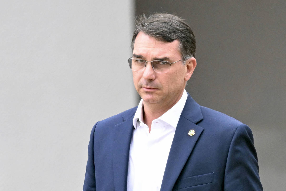 Moraes marca para o dia 28 depoimento de Flávio em investigação de calúnia contra Lula
