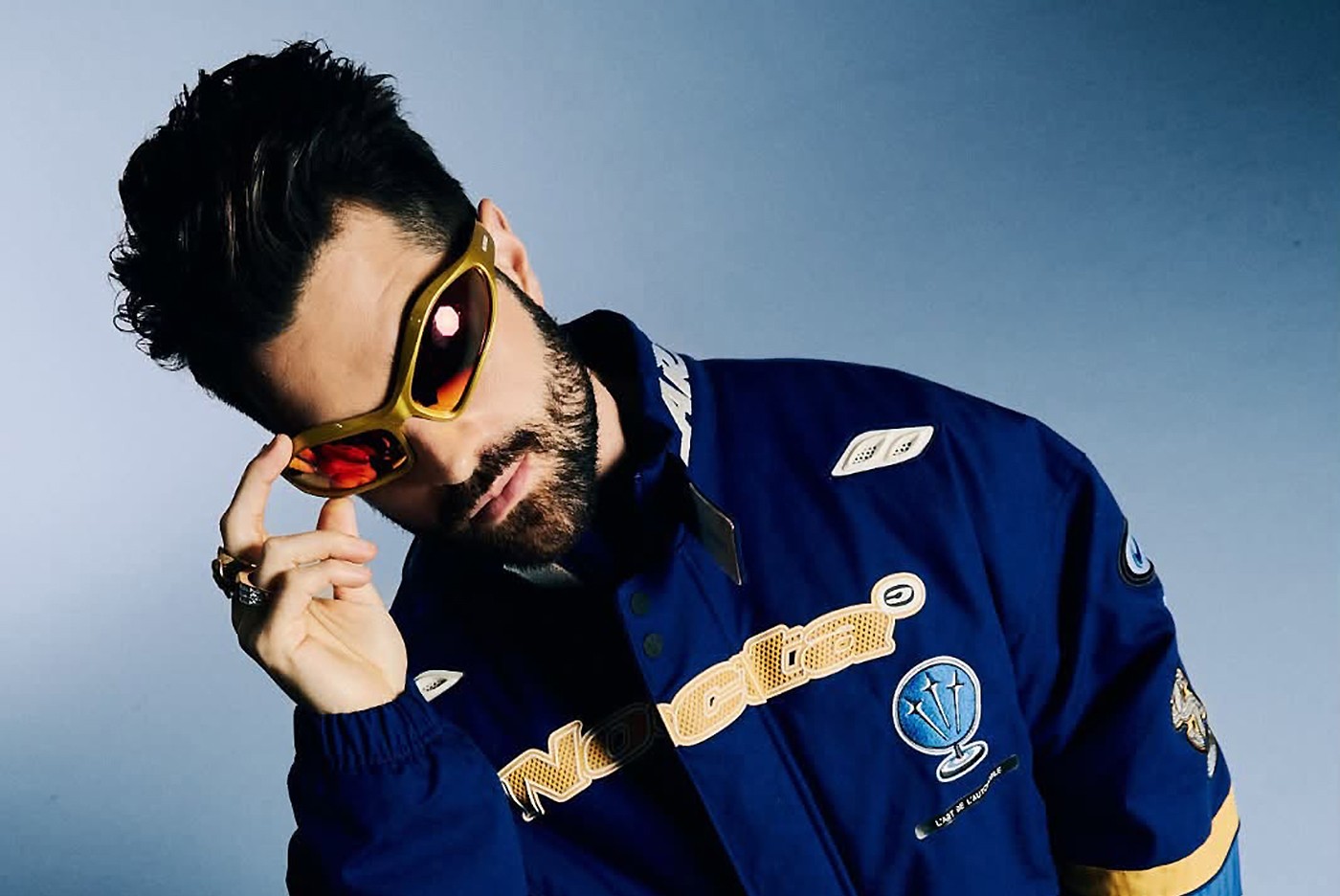 Alok expande o universo do show 'Rave the world' com criação de selo e edição de EP que traz quatro músicas 'raivosas'