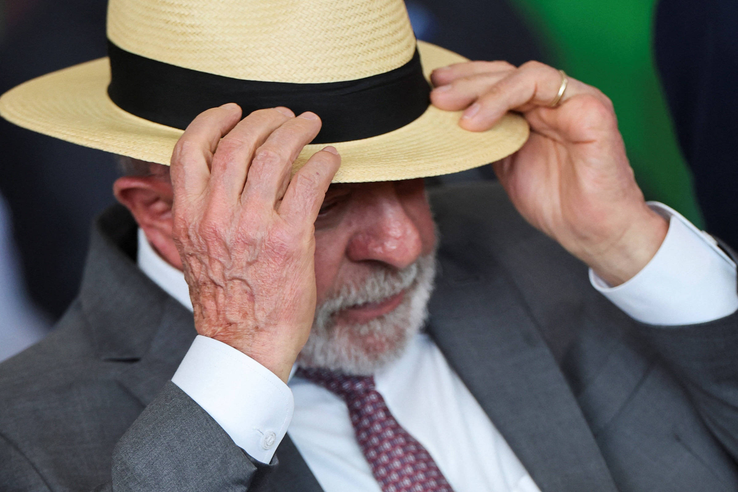 Cotada para vice de Flávio usa tarifaço para pedir impeachment de Lula