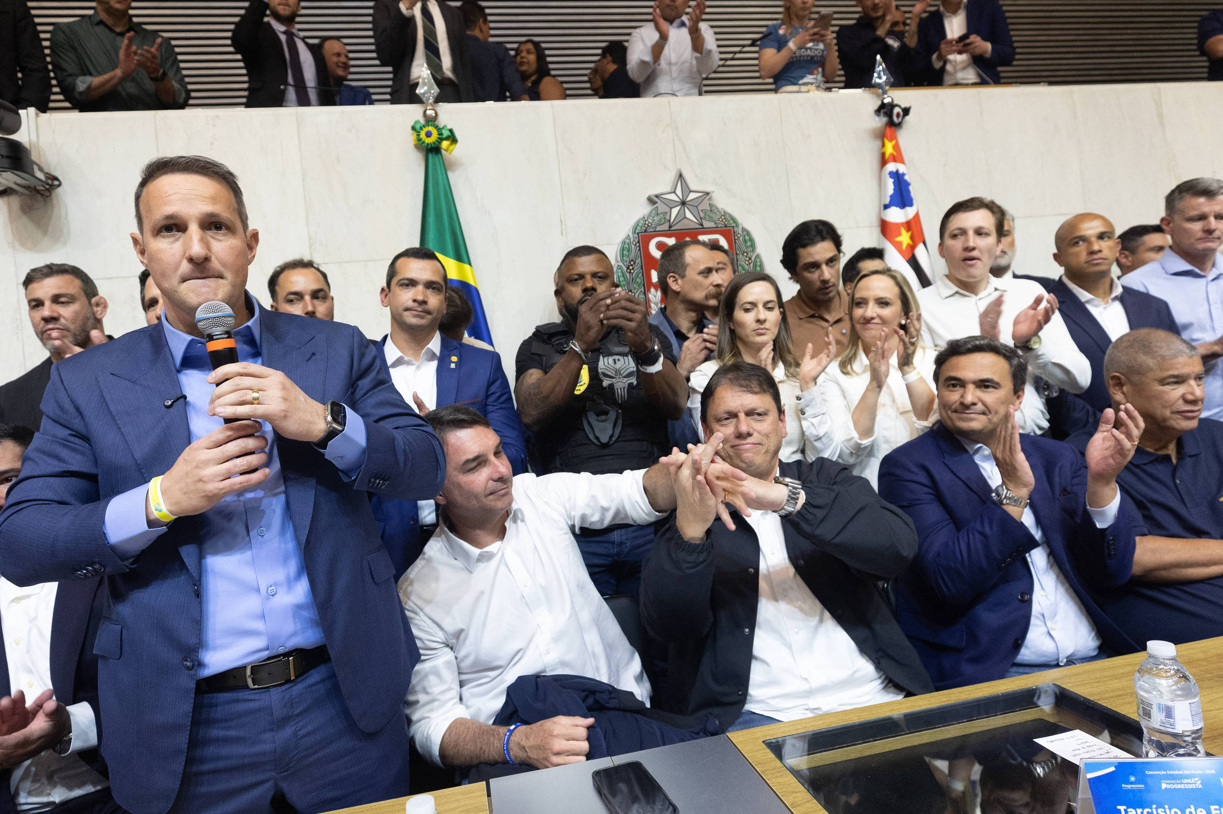 Aliados de Derrite se queixam de falta de empenho de Tarcísio e prioridade a André do Prado