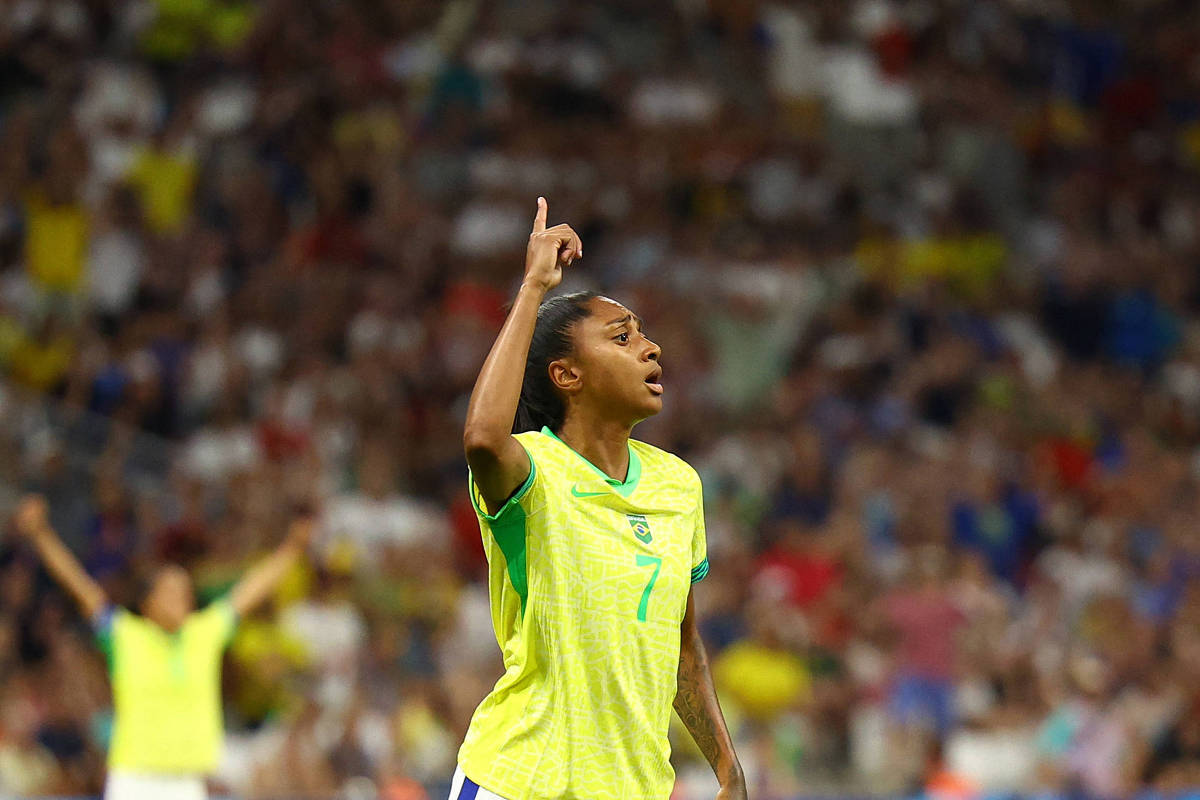 Kerolin transforma trajetória de recomeços em contratação recorde do Barcelona