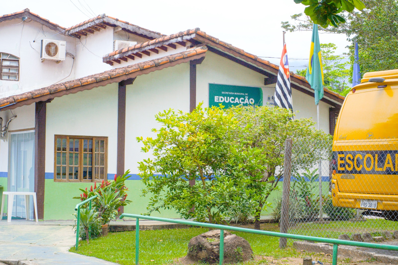 Prefeitura de Ilhabela prepara maior concurso da Educação da história do município