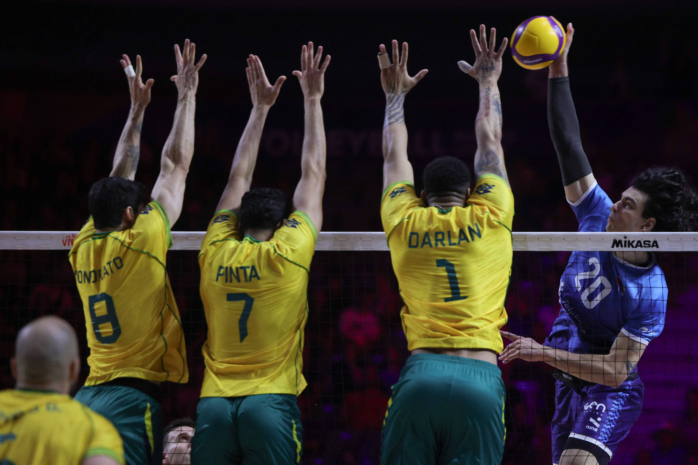Falha na formação provoca primeira grande crise na seleção masculina de vôlei