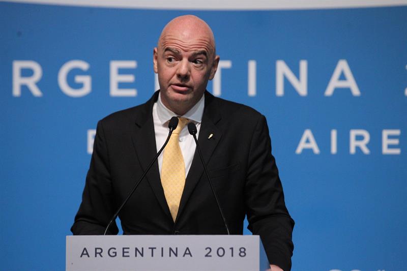 UEFA comemora recuo da Fifa e diz que Infantino perdeu a confiança da ‘família do futebol’