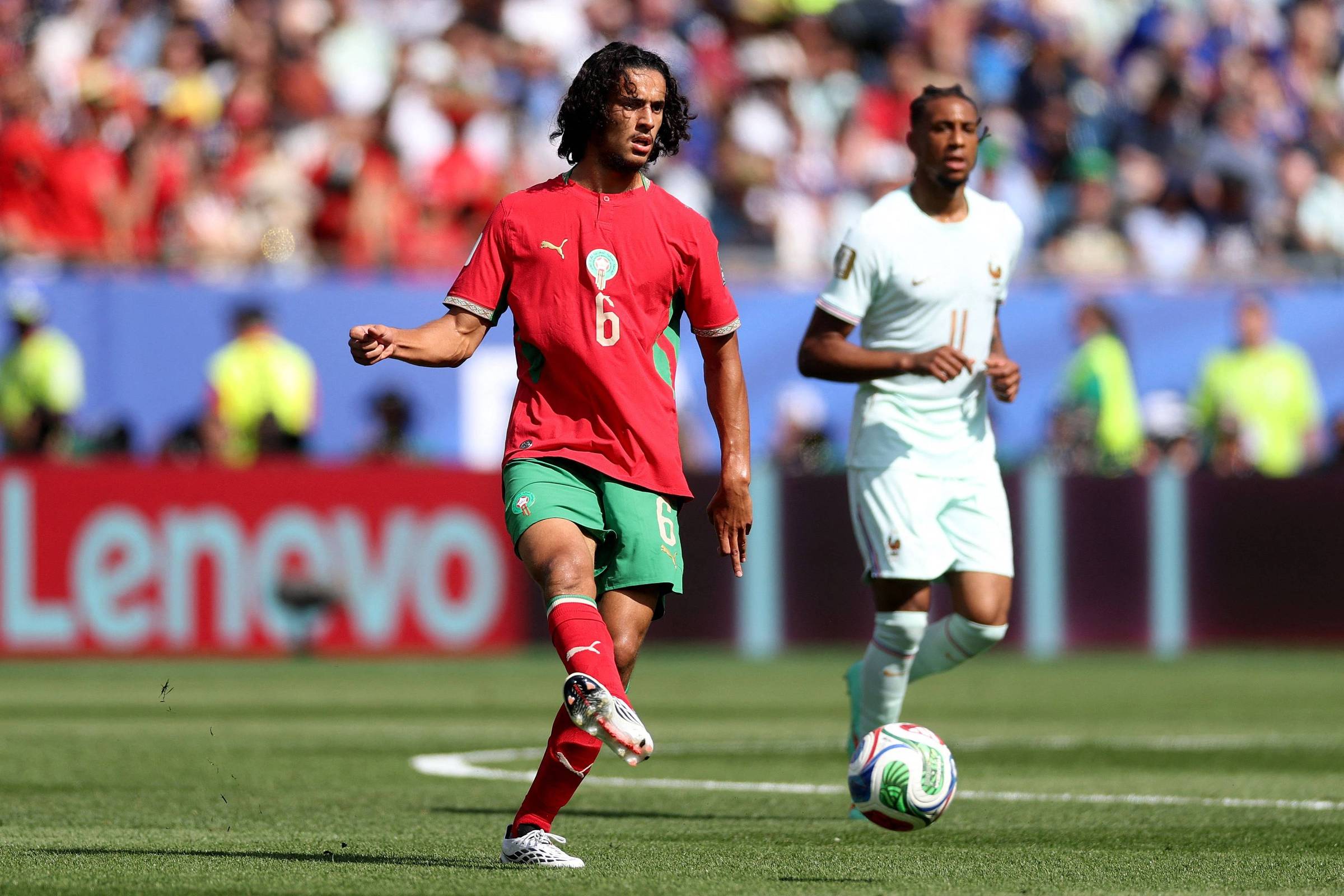 Manchester City contrata volante marroquino Bouaddi por R$ 600 milhões