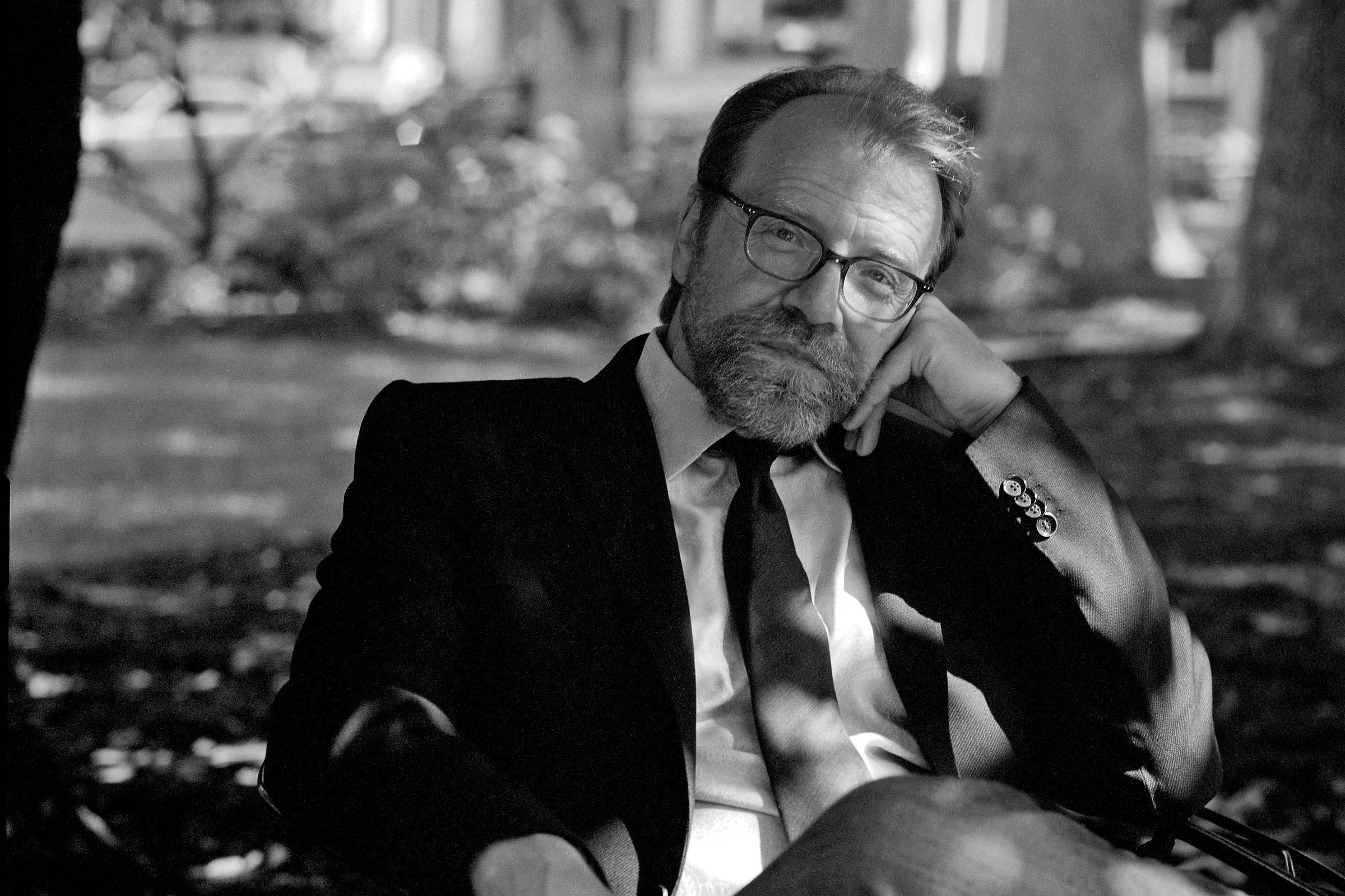 George Saunders tenta descobrir o que pensaria um bilionário diante da morte