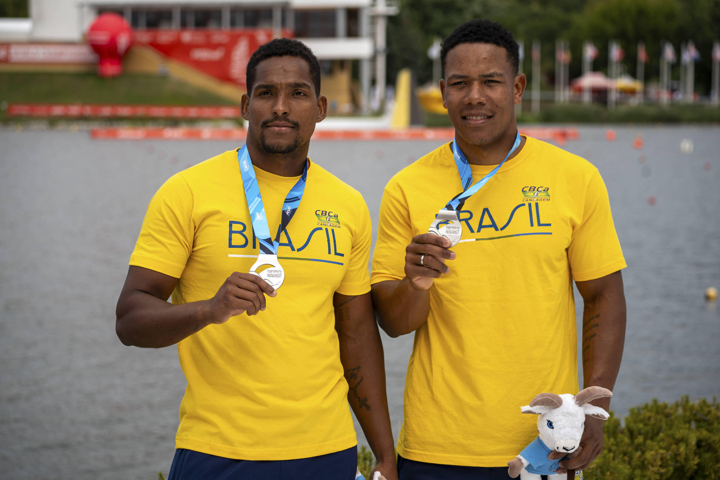 Brasil conquista mais quatro medalhas no Mundial de Canoagem e Paracanoagem