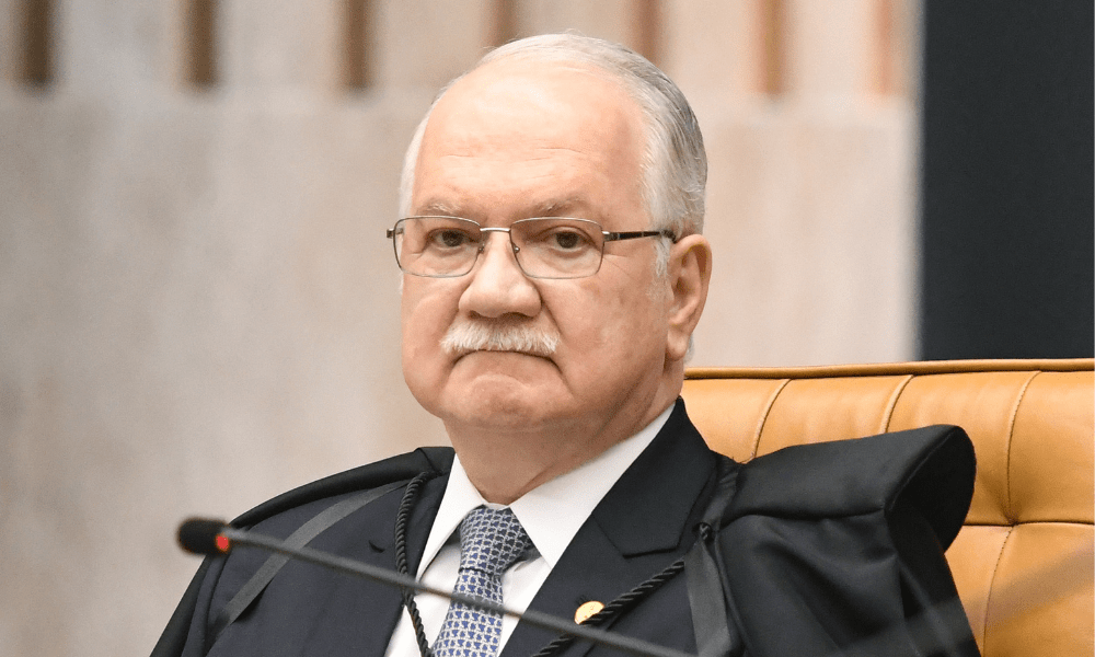 Fachin pede manifestações da PGR e Mendonça sobre acusações de Moraes
