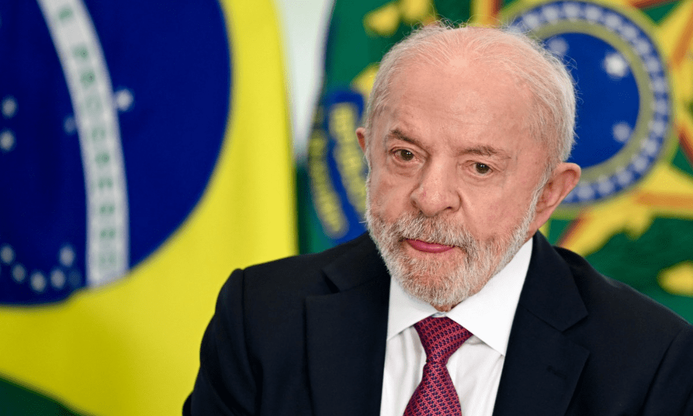 Ninguém pode utilizar o cargo que tem em benefício pessoal, diz Lula