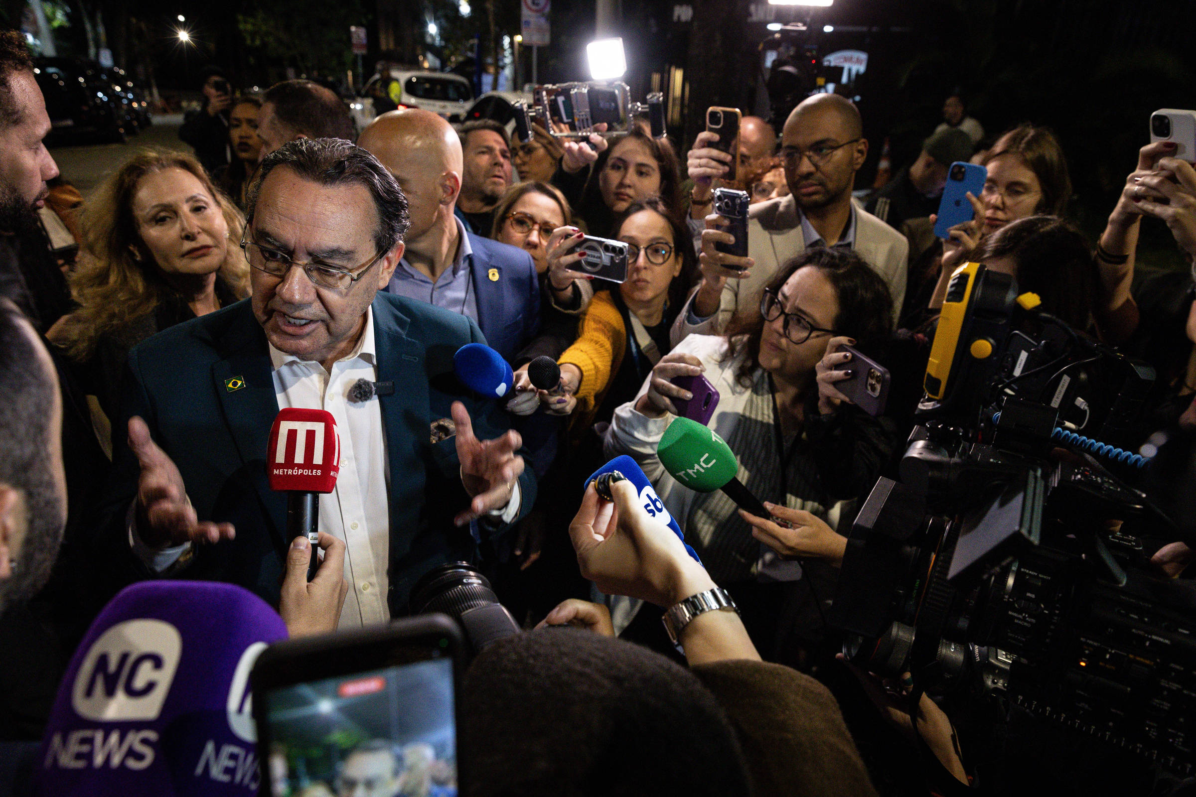 Augusto Cury omitiu negócios nos EUA da Justiça Eleitoral