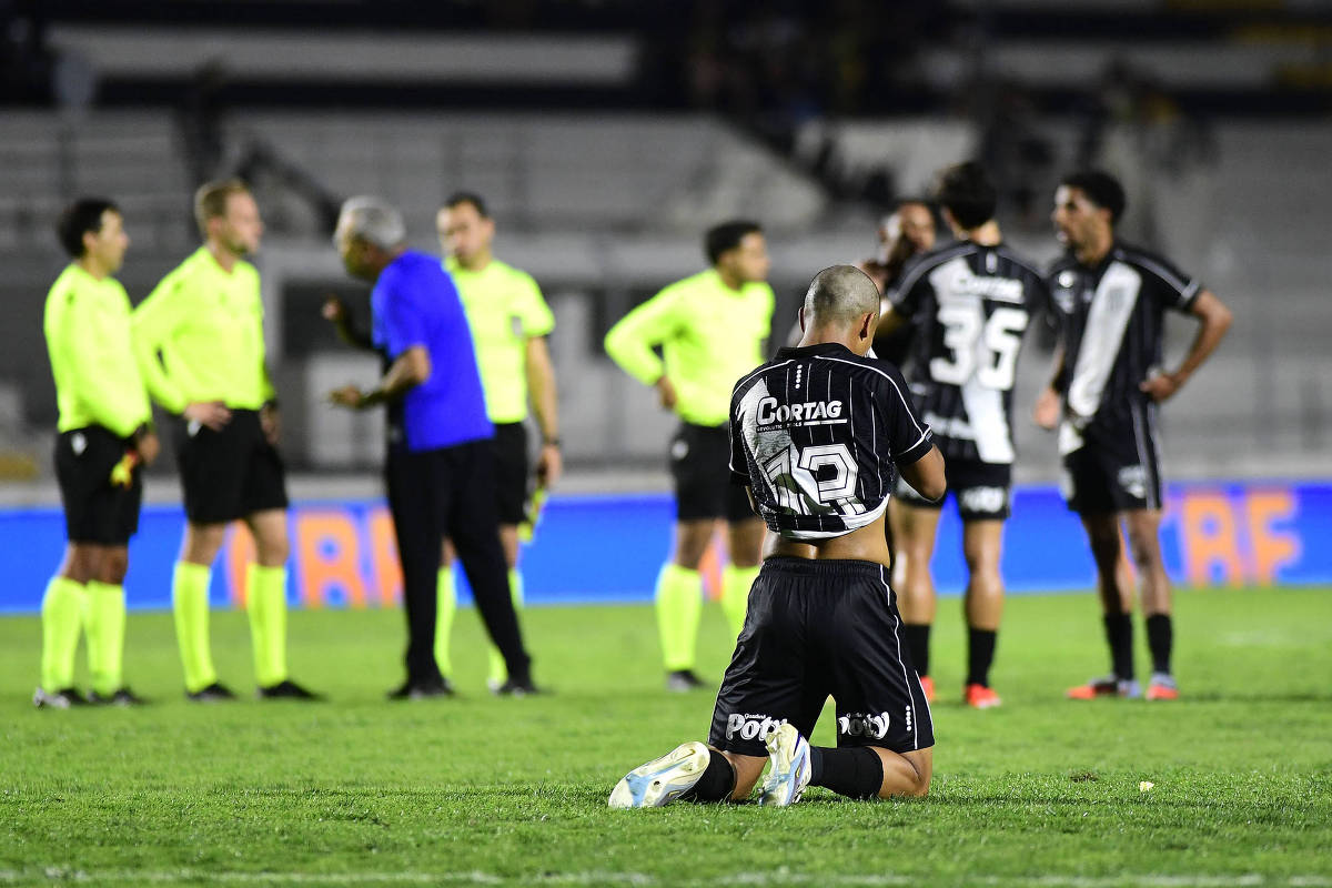 Um ano após título inédito, Ponte mergulha em crise e ruma de volta à Série C